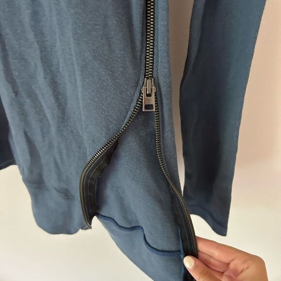 DYI Define Your Inspiration Asymmetrical Sweatshirt Pullover Slate Blue - Picture 3 of 4